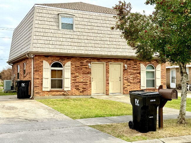 3563 Kings Dr