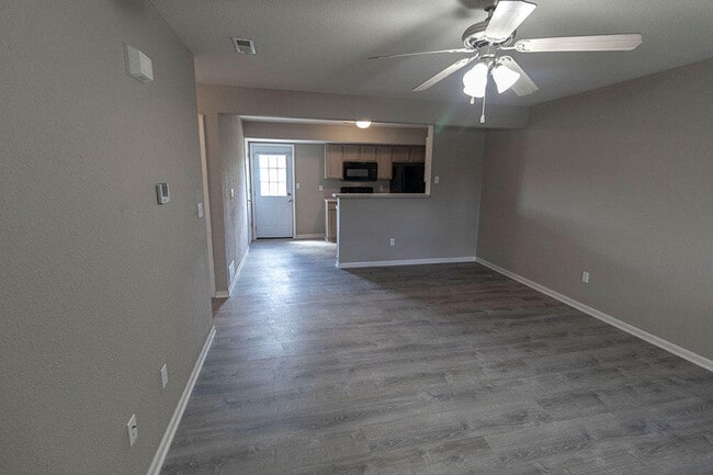 Photo - 3927 Snowy Owl Dr