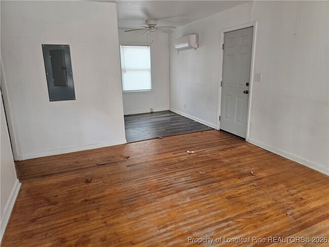 Photo - 206 S 7th St