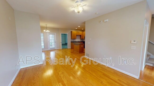 Photo - 378 Summergate Dr
