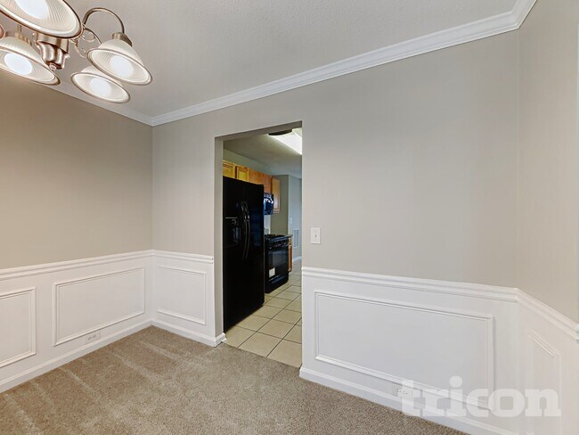 Photo - 5849 Black Top Way