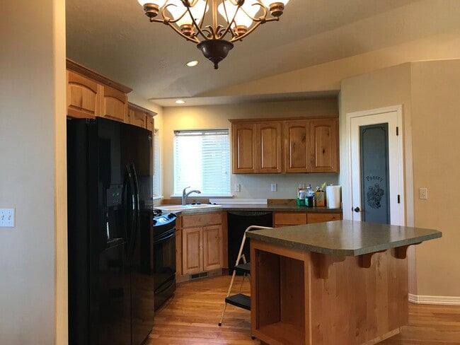 Photo - Single level home in Redmond with oversized garage and large yard!