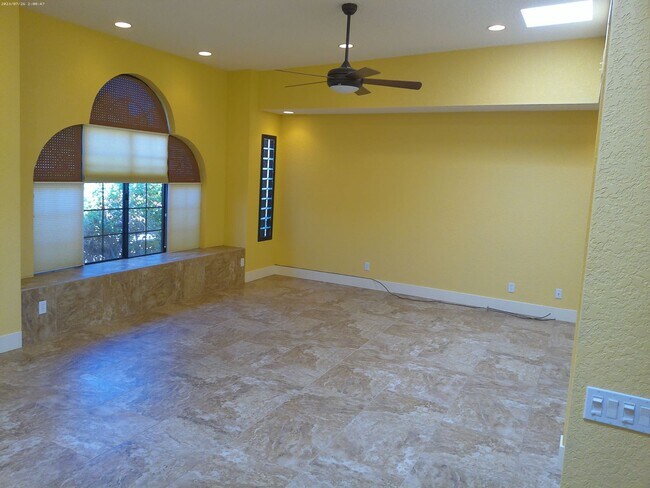 Photo - Charming Golf Course Condo for Rent – Residential Estates