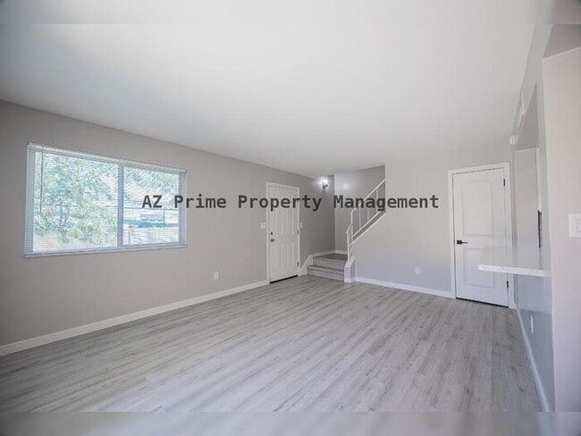 Photo - 4403 E Riverside St