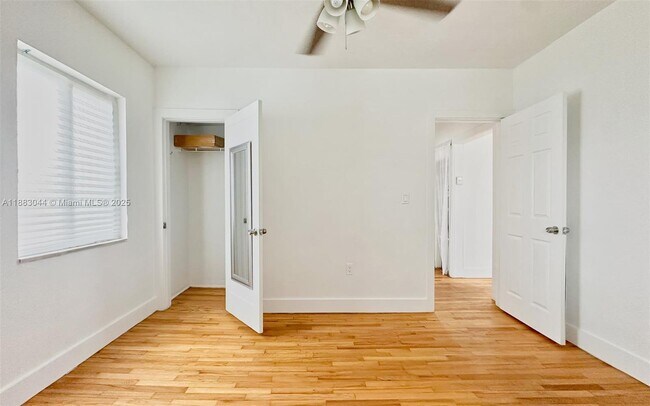 Photo - 3770 SW 27th St Unit 1