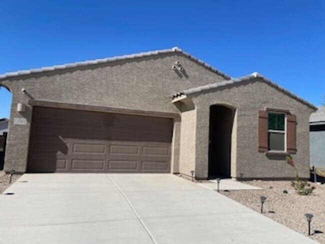 Building Photo - Brand new home in Marana with spacious flo...