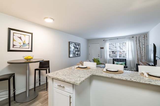 Nob Hill Apartment Homes