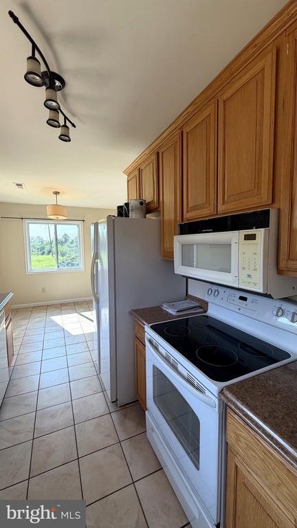 Photo - 8405 Turnbull Rd