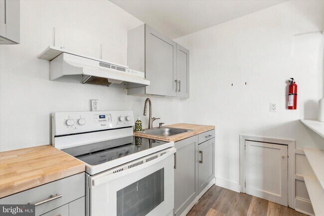 Photo - 1038 W Lancaster Ave Unit 1040-A1
