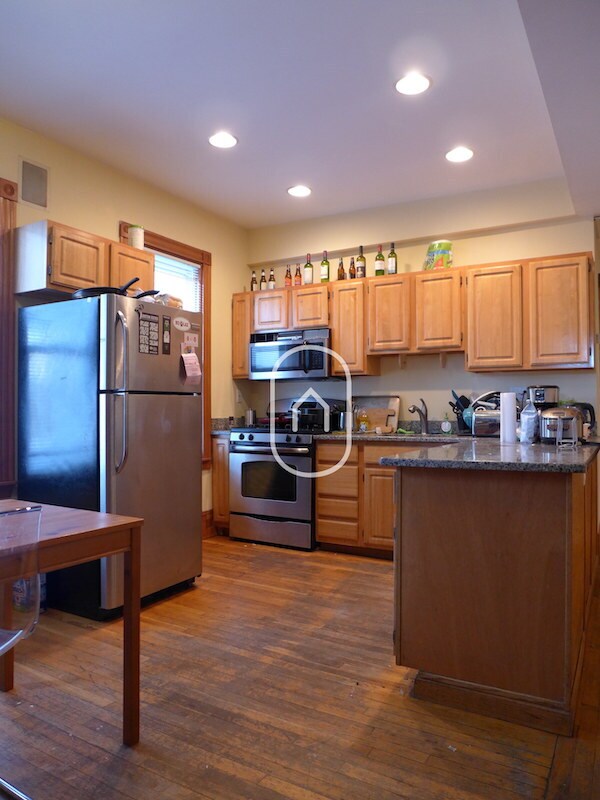 Photo - 15 Carmel St