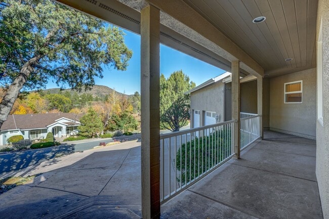 Photo - Extra spacious 3 bed 2 bath home in Kingsw...