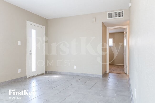 Photo - 8039 N 29th Ave