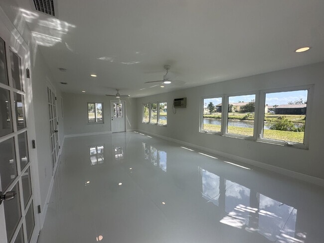 Photo - Waterfront 3-Bedroom Home in Rotonda West