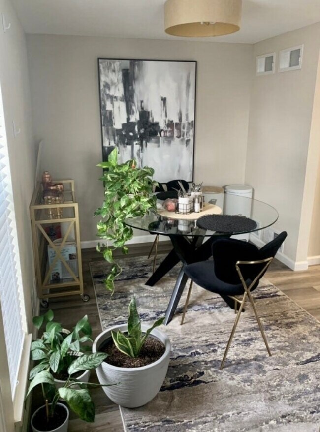 Photo - 9901 E Evans Ave Unidad 24