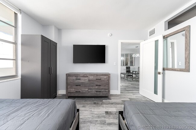 3725 S Ocean Dr Unit 1203
