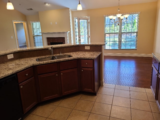 Photo - 4808 Hidden Valley Ct