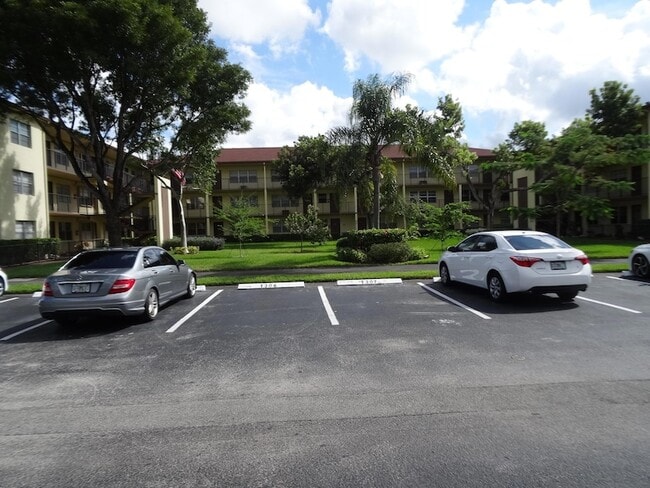 Building Photo - 151 SW 135th Terrace Unit 303T