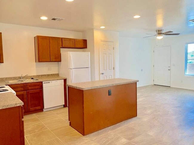 Photo - 10402 N 9th Ave Unit A