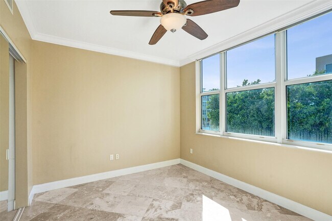 Photo - 101 S Ocean Dr Unit 406