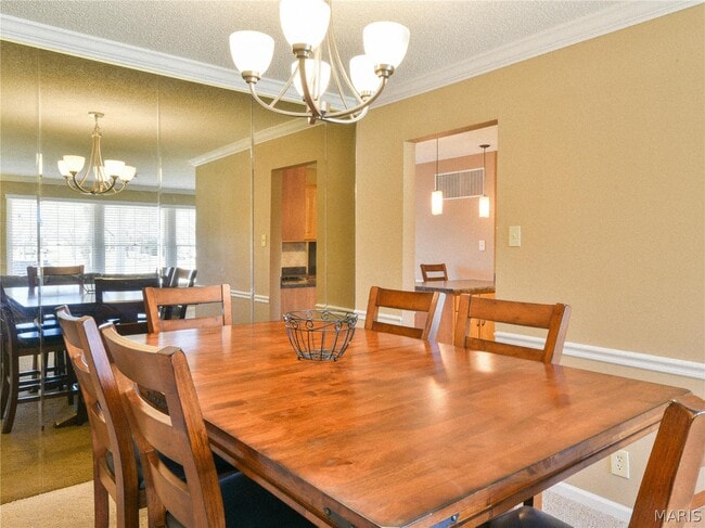 Photo - 2 Sunny Forest Ct