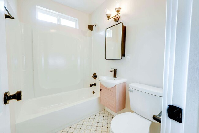 Photo - 4356 38th St