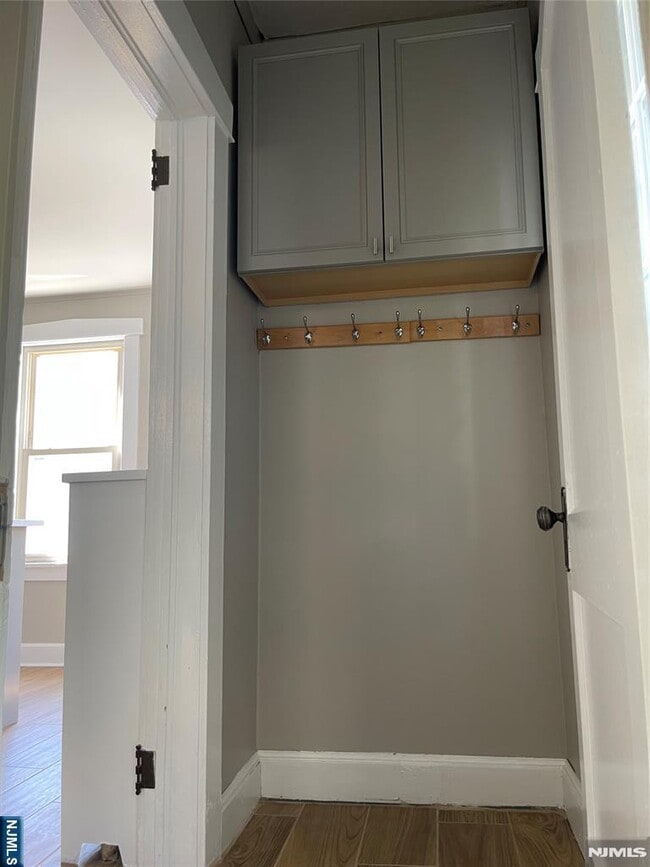 Photo - 140 Westervelt Ave
