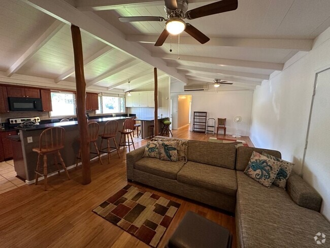 Building Photo - Furnished pet friendly Pukalani Home