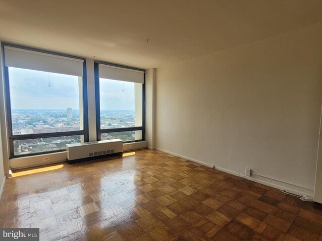 Photo - 210 Locust St Unidad 22CW