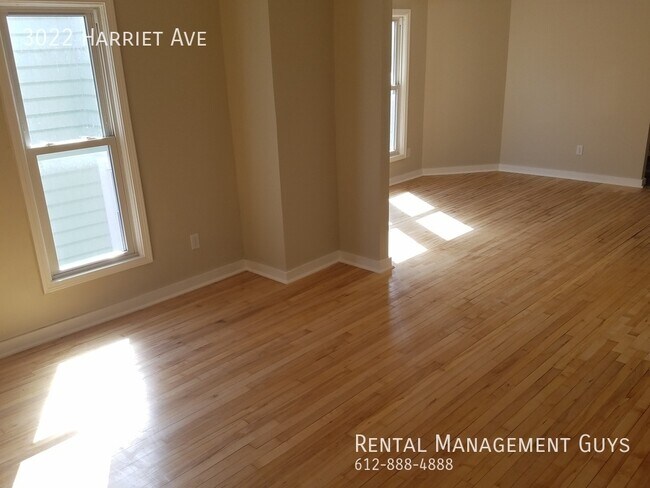 Photo - Beautiful 3 Bedroom! 2 Car Garage, Updated...