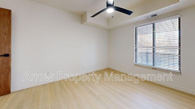 Photo - 205 E Arbor Ave