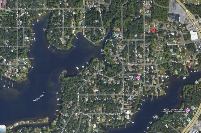 Photo - 5208 Collins St