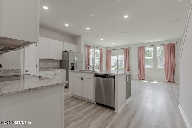 Photo - 14438 MACADAMIA Ln