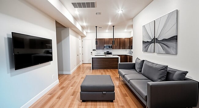 Living Room - 325 Union Blvd