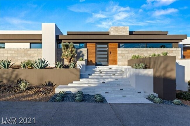 Photo - 4 Soaring Bird Ct