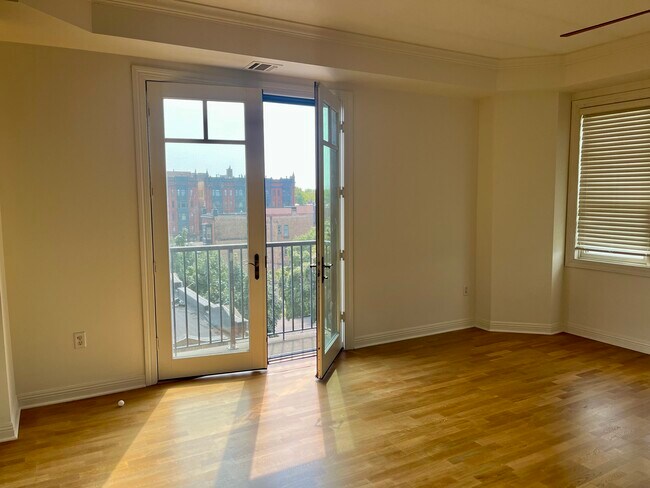 Photo - 370 Marshall Ave Unidad 503