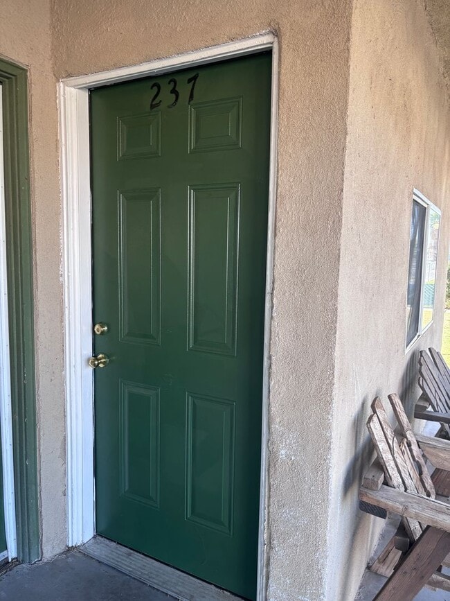 590-590.5-5905 E Olive St Unit 237 S 6th