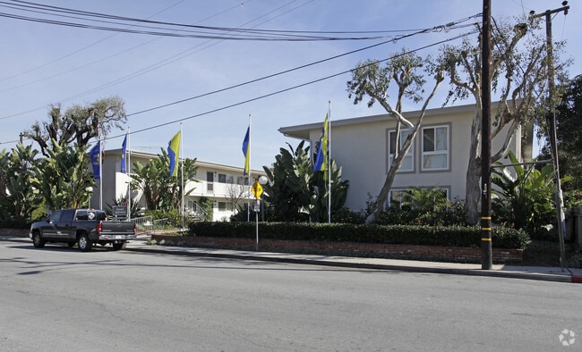 Building Photo - Leeward Apartments