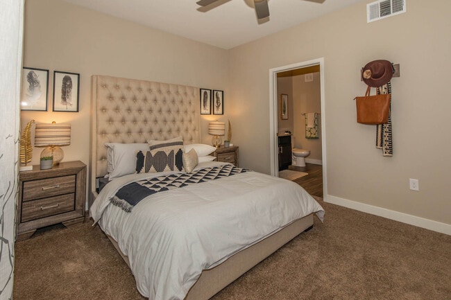 A3 761 SQFT 1 Bed 1 Bath