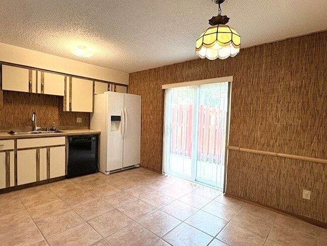 Photo - Cozy 2 Bedroom First Floor Condo! Unit 4-2
