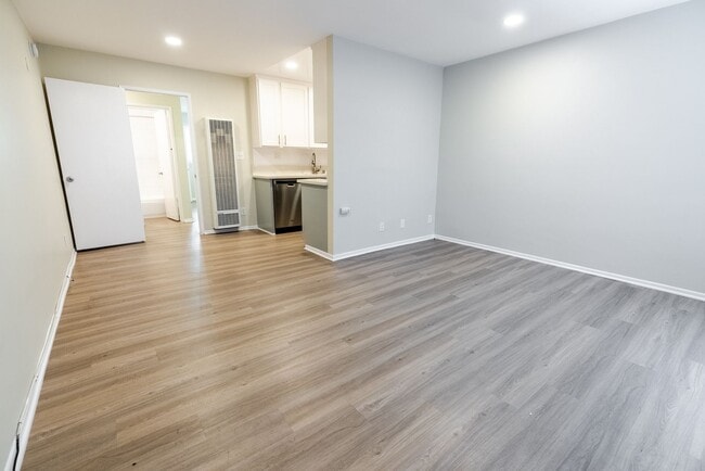 Photo - 11937 Avon Way