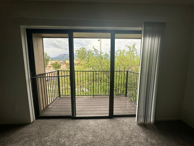 2-bedroom Balcony*