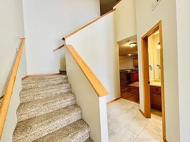 Photo - 1806 N 177th St
