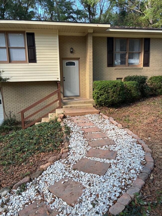 Building Photo - 410 Etowah Ave