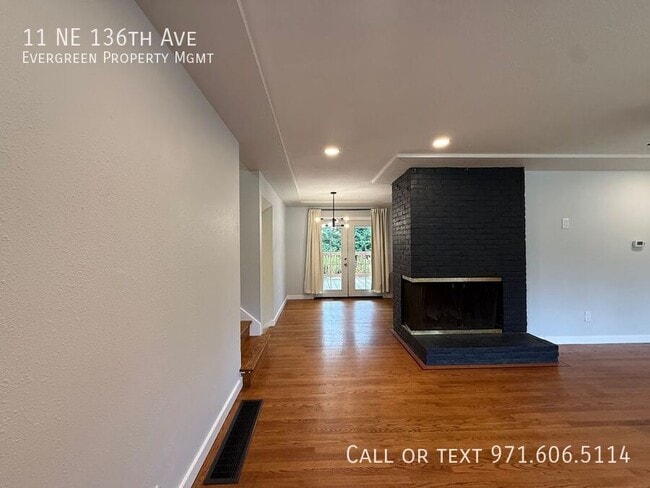 Photo - 11 NE 136th Ave