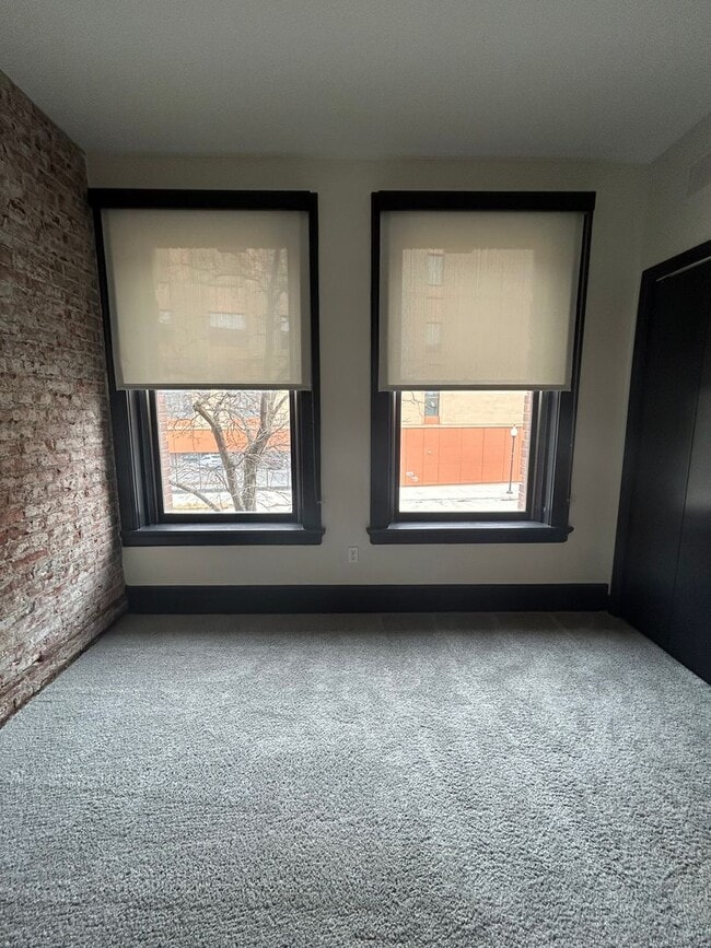 Photo - LEASE SPECIAL! HALF OFF FIRST FULL MONTH! Historic and Upscale 1 Bedroom 1 Bathroom Downtown Unidad #208