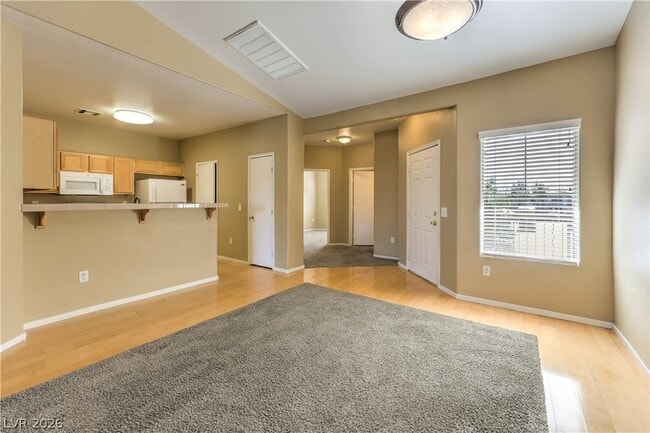 Photo - 1001 Domnus Ln Unidad 203