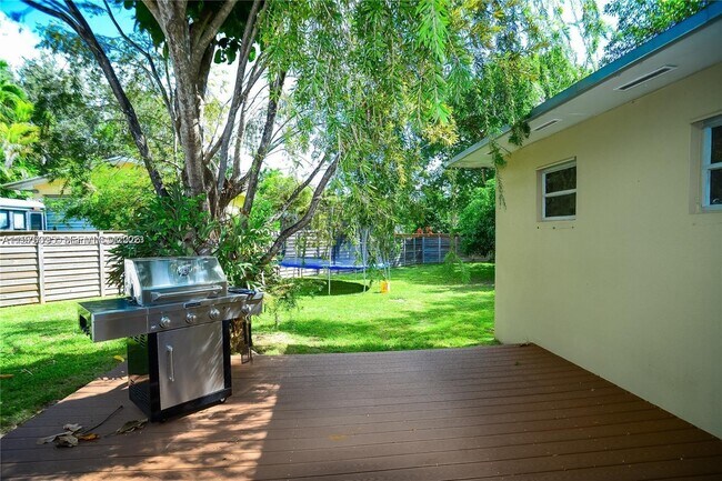 Photo - 6969 SW 82nd Ct