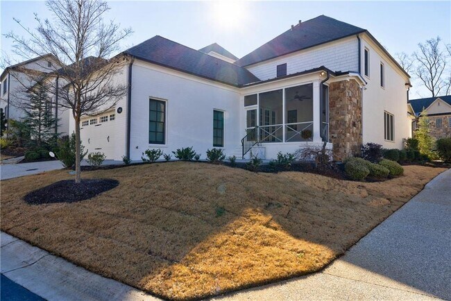 Photo - 261 Chastain Park Dr NE