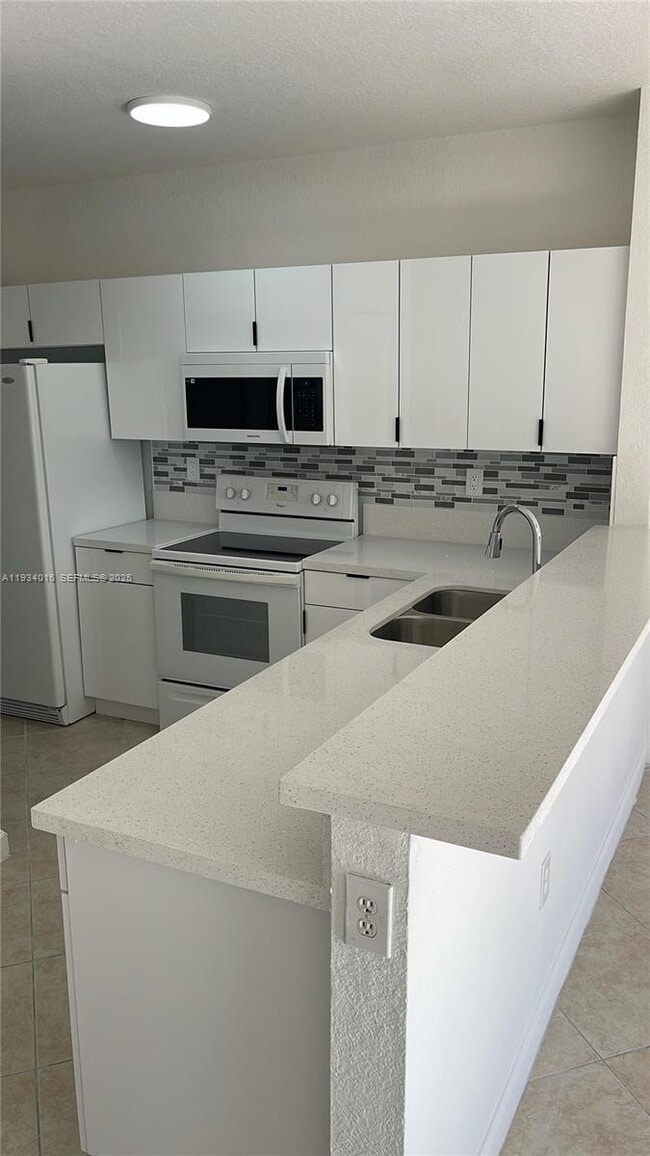 Photo - 3390 NE 13th Cir Dr