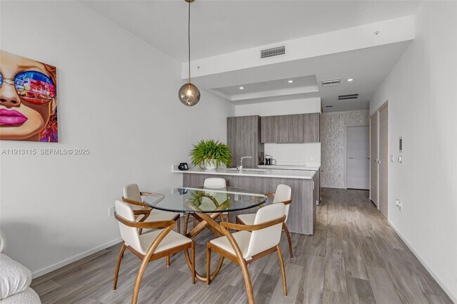 Photo - 801 S Miami Ave Unidad 5206